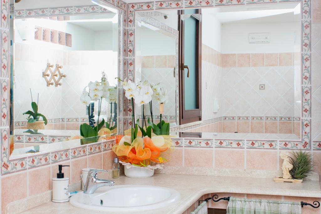 Il Vecchioliveto Di Ornella Bed and Breakfast Marrùbiu Kamer foto